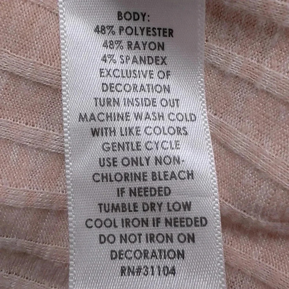 Red Camel top size medium - Picture 4 of 4